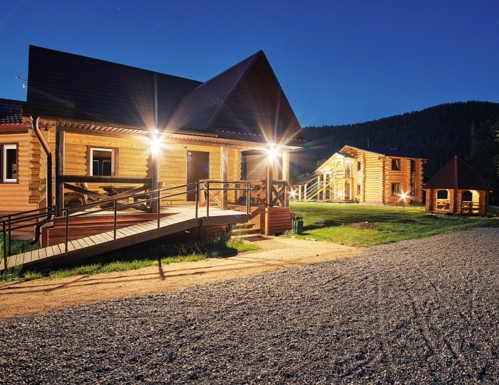 Трехместный номер "Комфорт" - Гостевой комплекс «Кедровый берег» Алтай